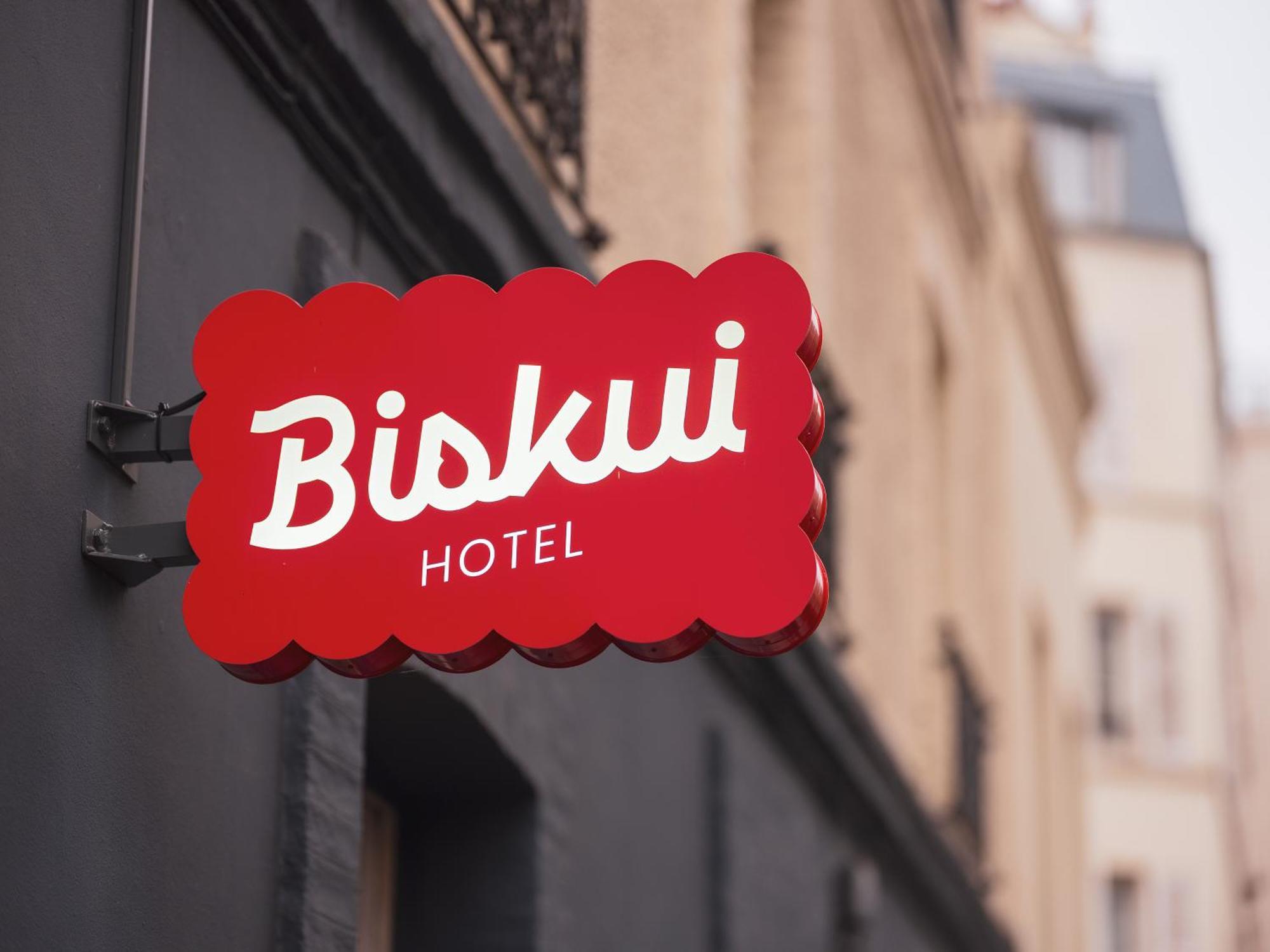 Hotel Biskui Levallois-Perret Exterior photo